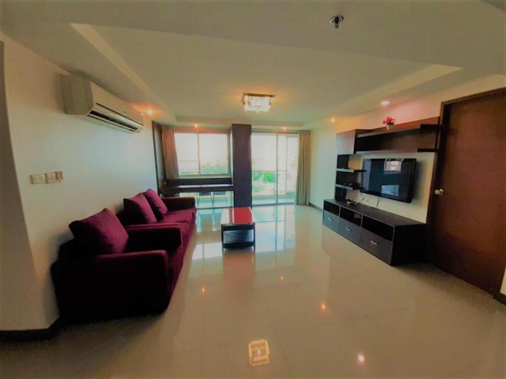 Nice Residence Bangkok Exterior foto